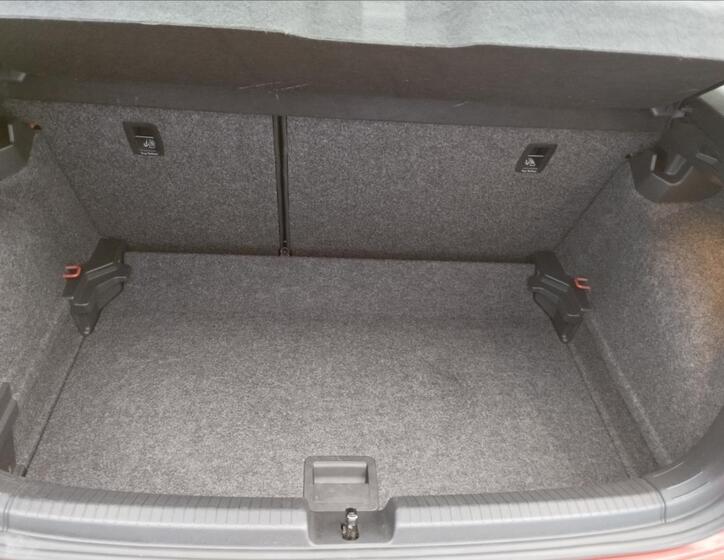 Volkswagen Polo 19