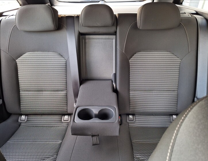 KIA Ceed 8