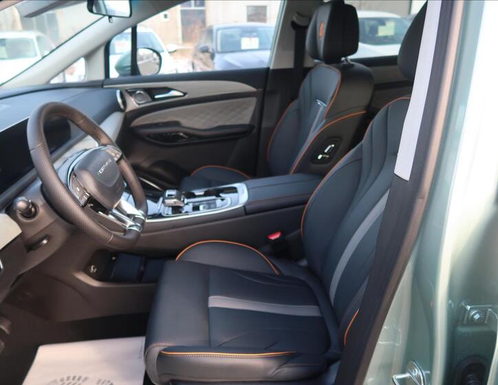 Dongfeng U-Tour 12