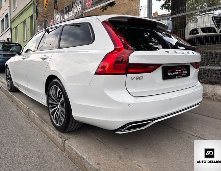 Volvo V90 4