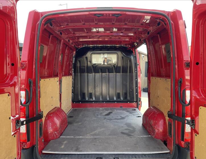 Renault Master 27