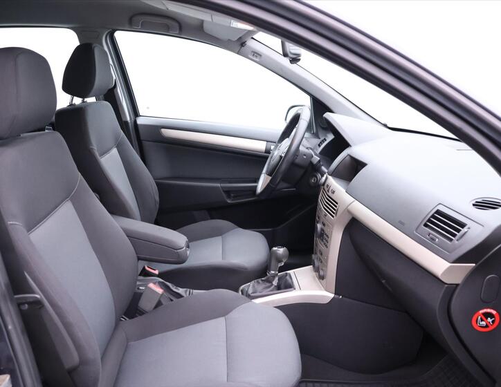 Opel Astra 13
