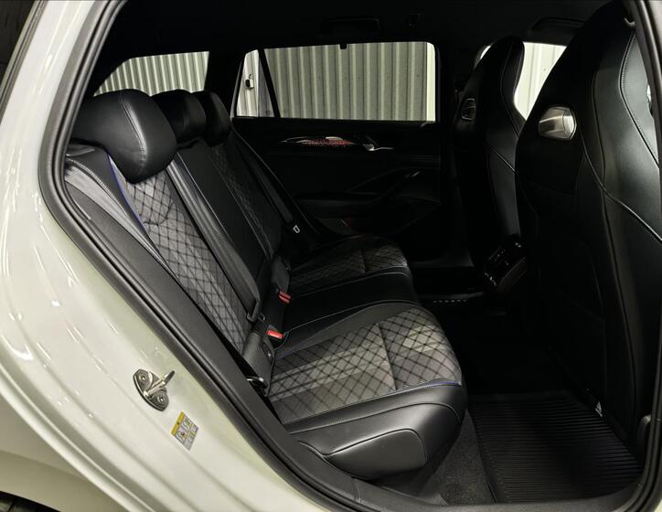 Volkswagen Passat 42