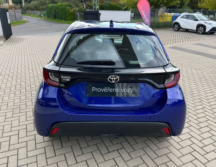 Toyota Yaris 5