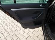 Volkswagen Golf 16
