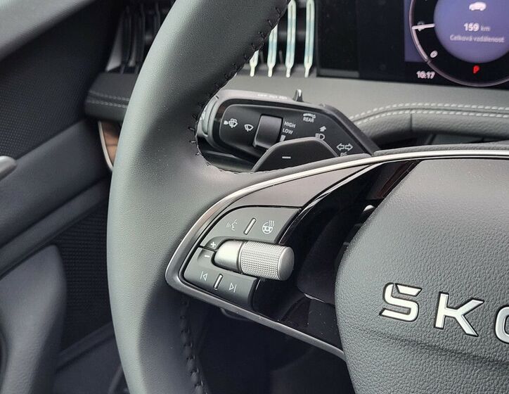 Škoda Superb 14