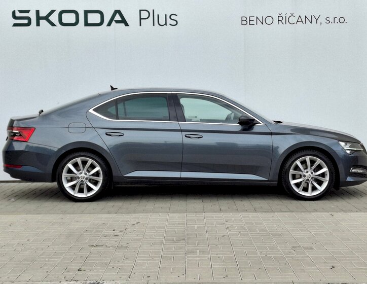 Škoda Superb 17