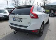 Volvo XC60 8
