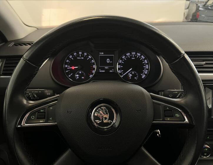 Škoda Octavia 12