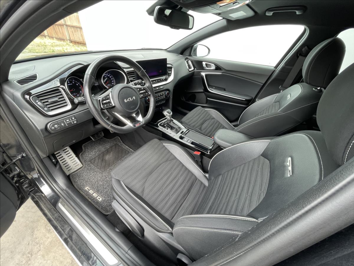 KIA ProCeed