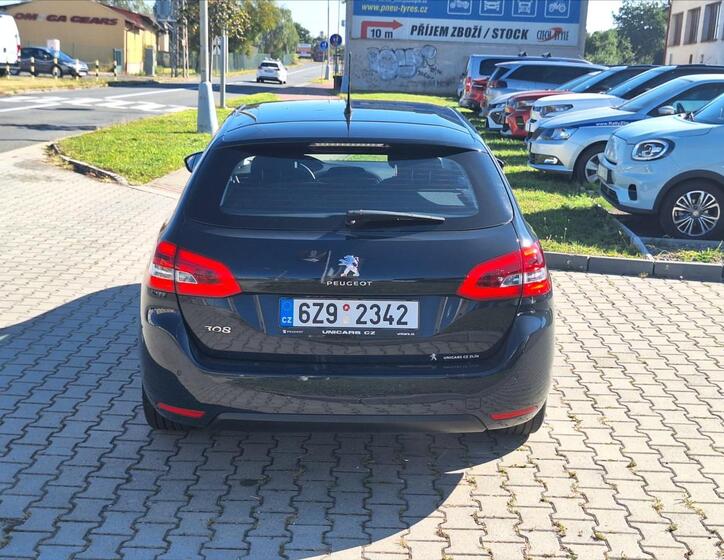 Peugeot 308 5