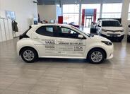 Toyota Yaris 4