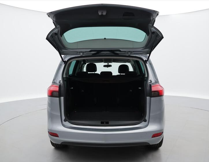 Opel Zafira 9