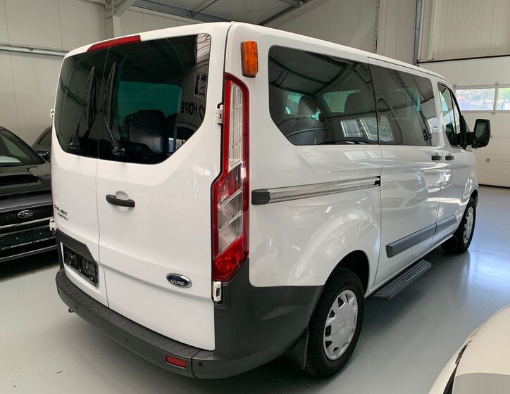 Ford Transit Custom 6