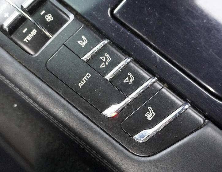 Porsche Panamera 43