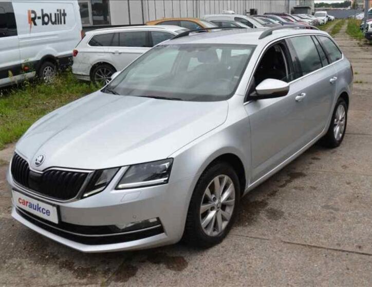Škoda Octavia 1