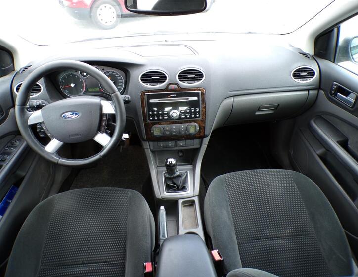 Ford Focus 7