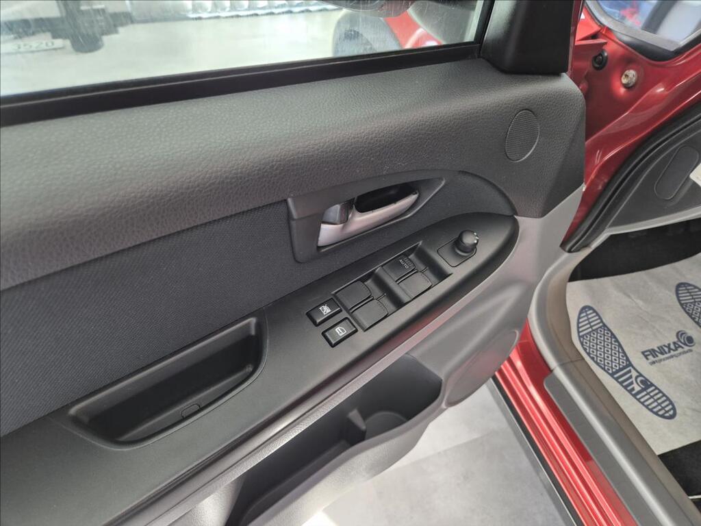 Suzuki SX4 11