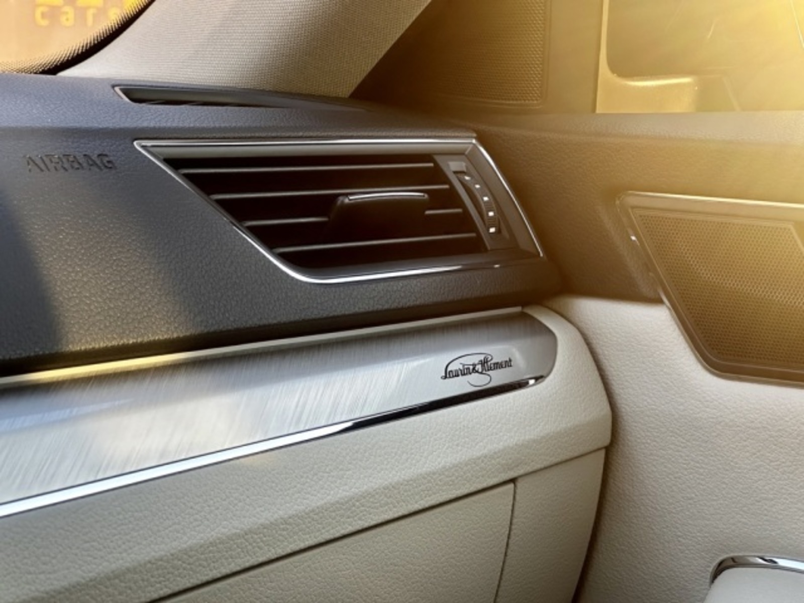 Škoda Superb 30