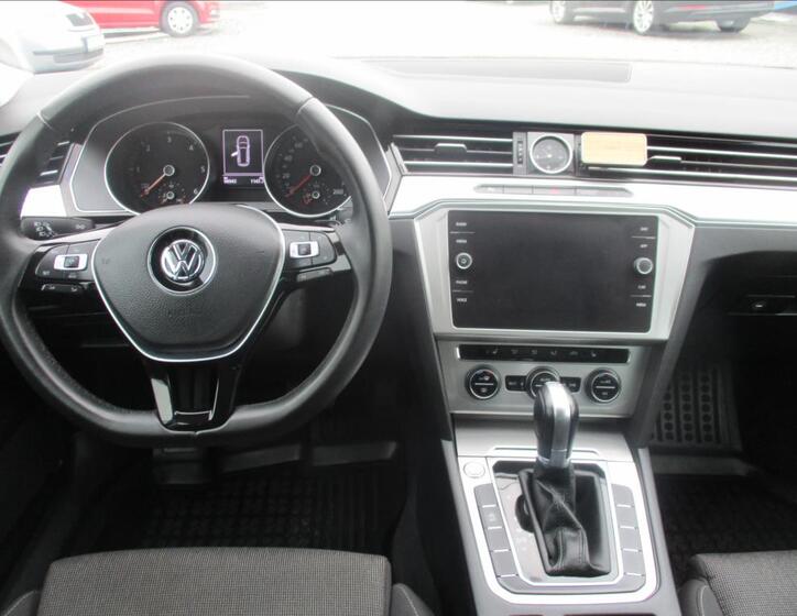 Volkswagen Passat 18