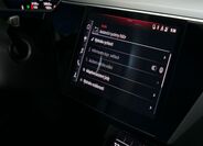 Audi e-tron 25