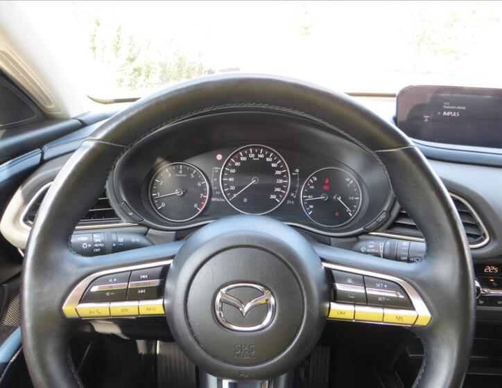 Mazda CX-30 21