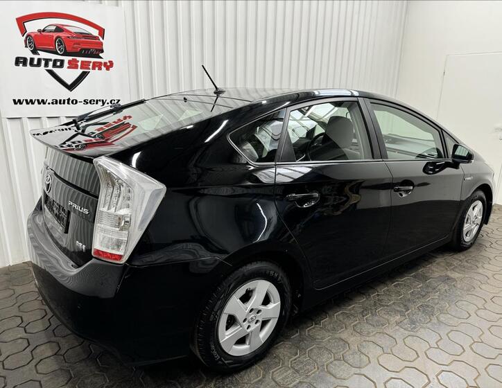 Toyota Prius 8