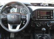 Toyota Hilux 10