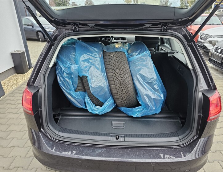 Volkswagen Golf 26