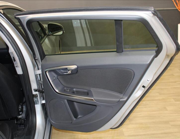 Volvo V60 18