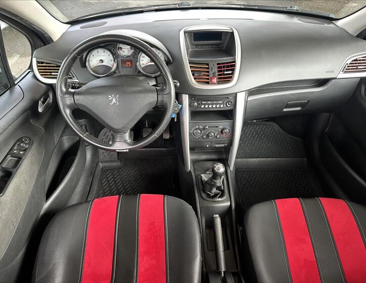 Peugeot 207 14