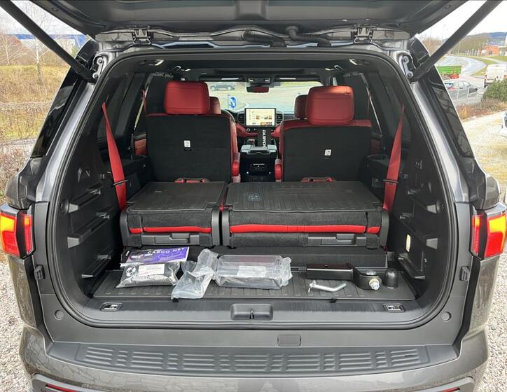 Toyota Sequoia 40