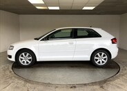 Audi A3 8