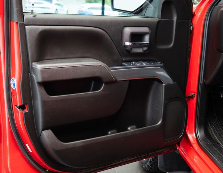 Chevrolet Silverado 9
