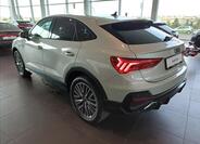 Audi Q3 7