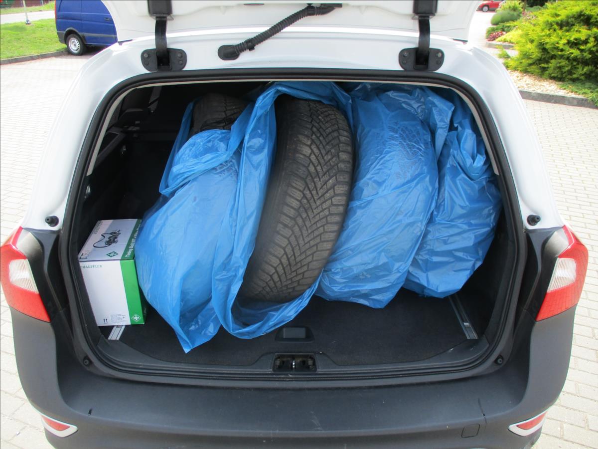 Volvo XC70