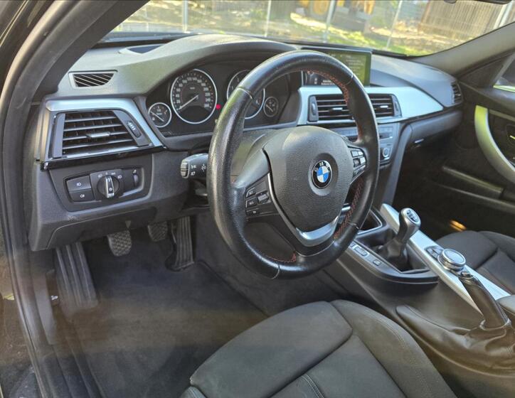 BMW Řada 3 13