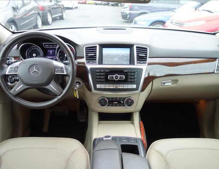 Mercedes-Benz Třídy M 20