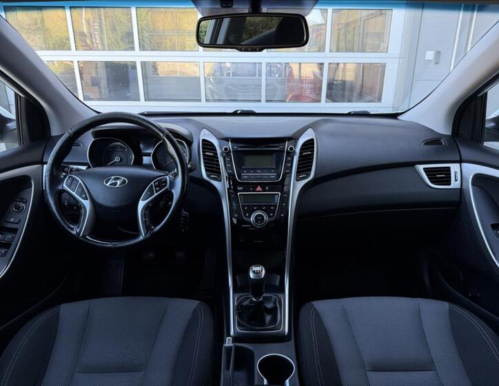 Hyundai i30 14