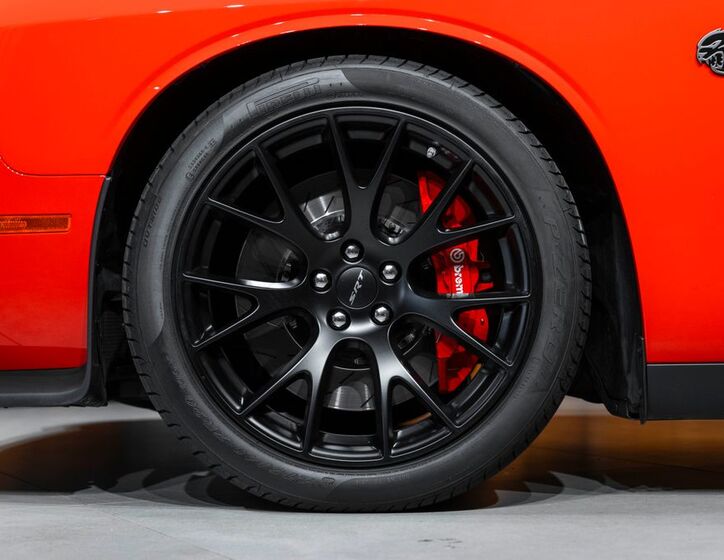 Dodge Challenger 5