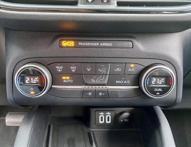 Ford Kuga 37