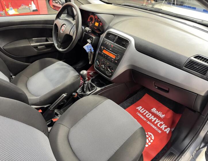 Fiat Grande Punto 10