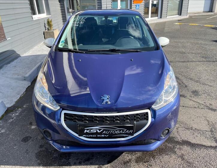 Peugeot 208 4