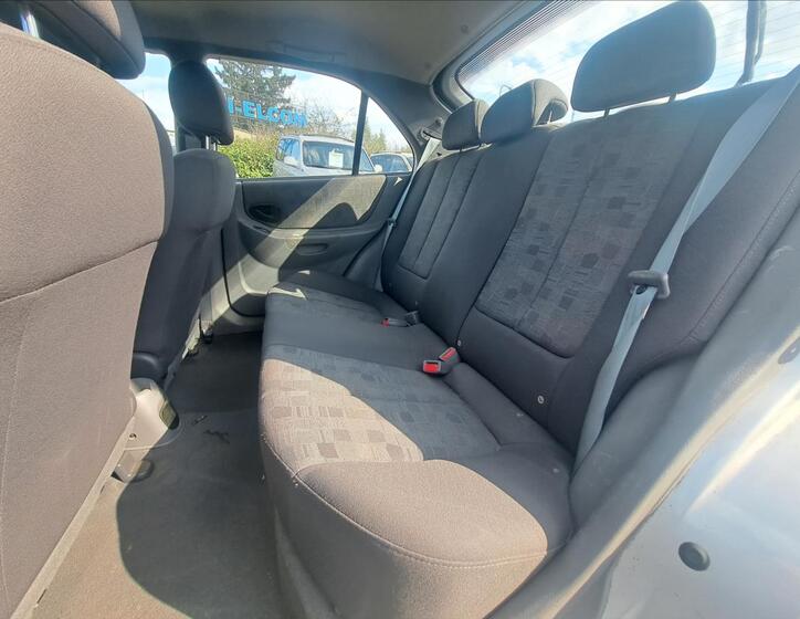 Hyundai Accent 22