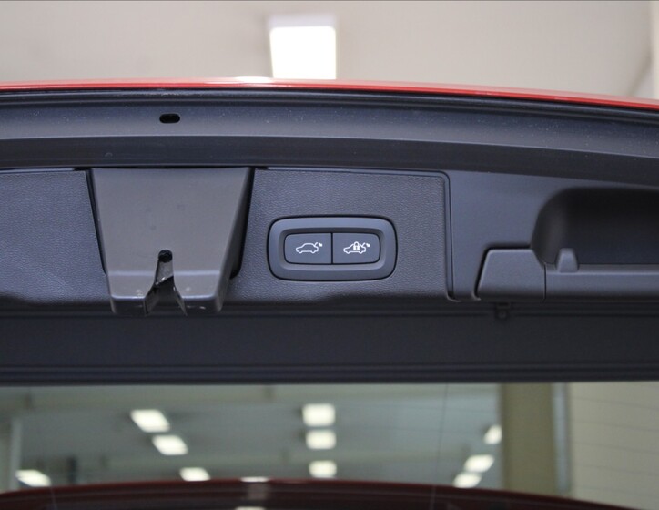 Volvo XC60 25
