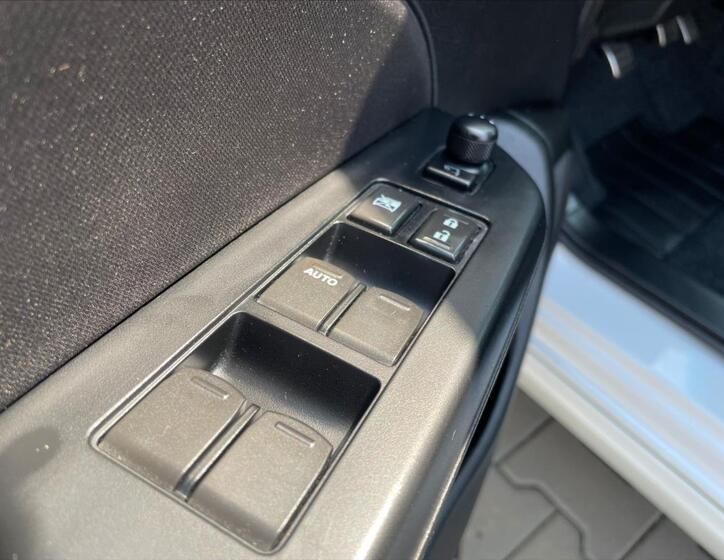 Suzuki Swift 13
