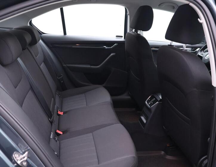 Škoda Octavia 14