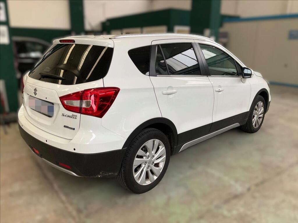 Suzuki SX4 S-Cross 6