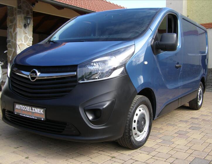 Opel Vivaro 1
