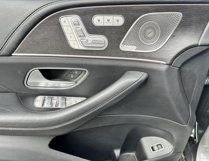 Mercedes-Benz GLS 12